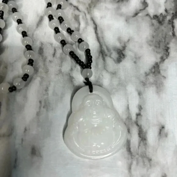 White JADE Hand Carved Maitreya Buddah Pendant Necklace - Picture 5 of 6